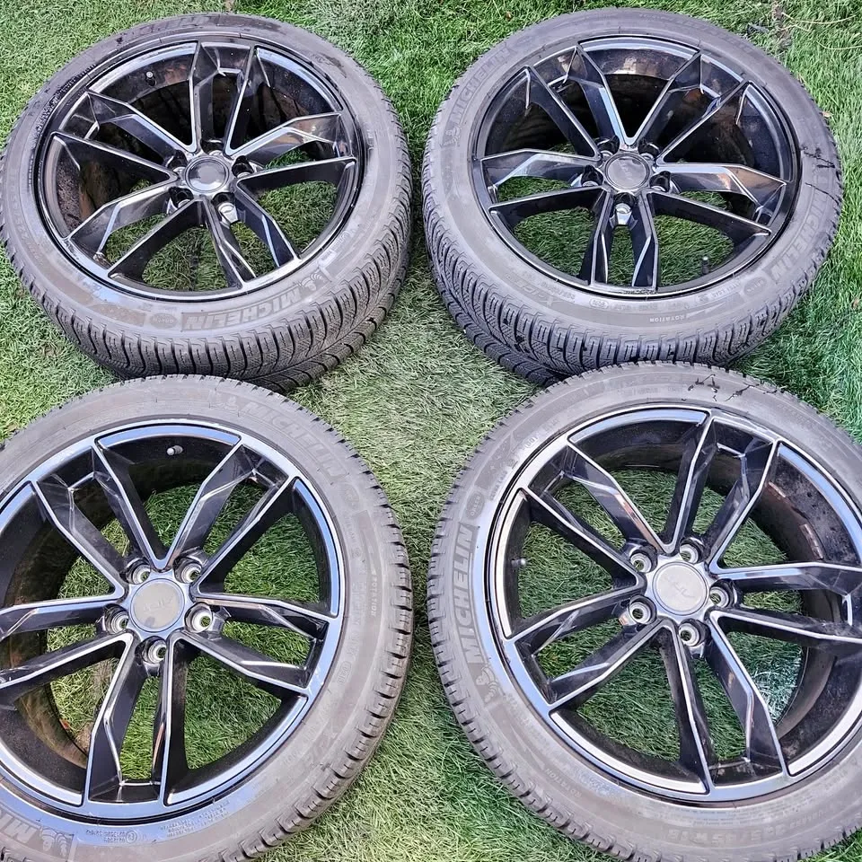 225/45/18 Michelin winter tires with ART alloy rims 5x112