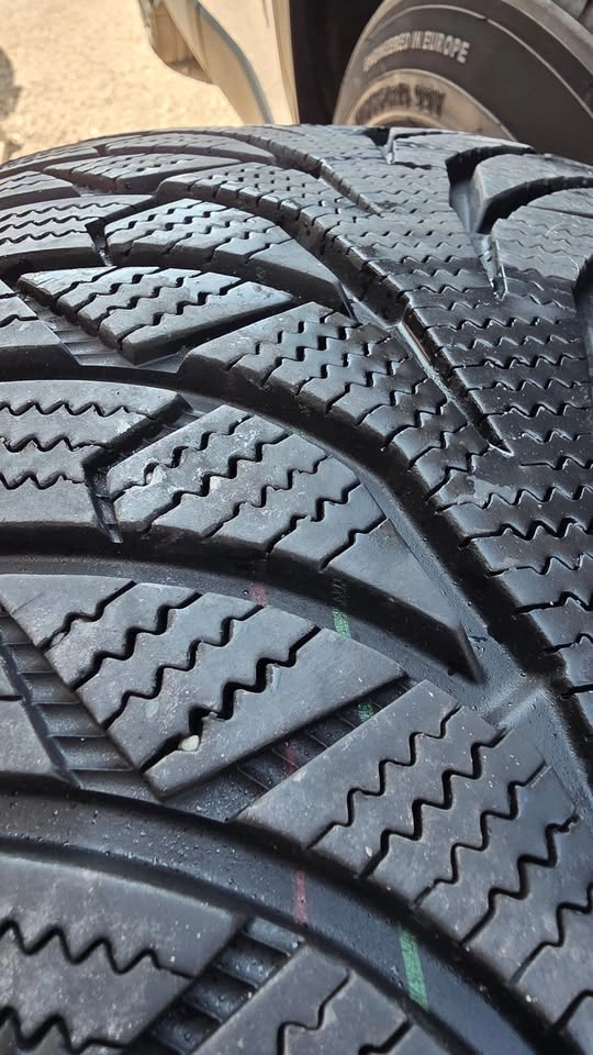 225/65 R17 Kinforest winter tires 90% tread - photo 3