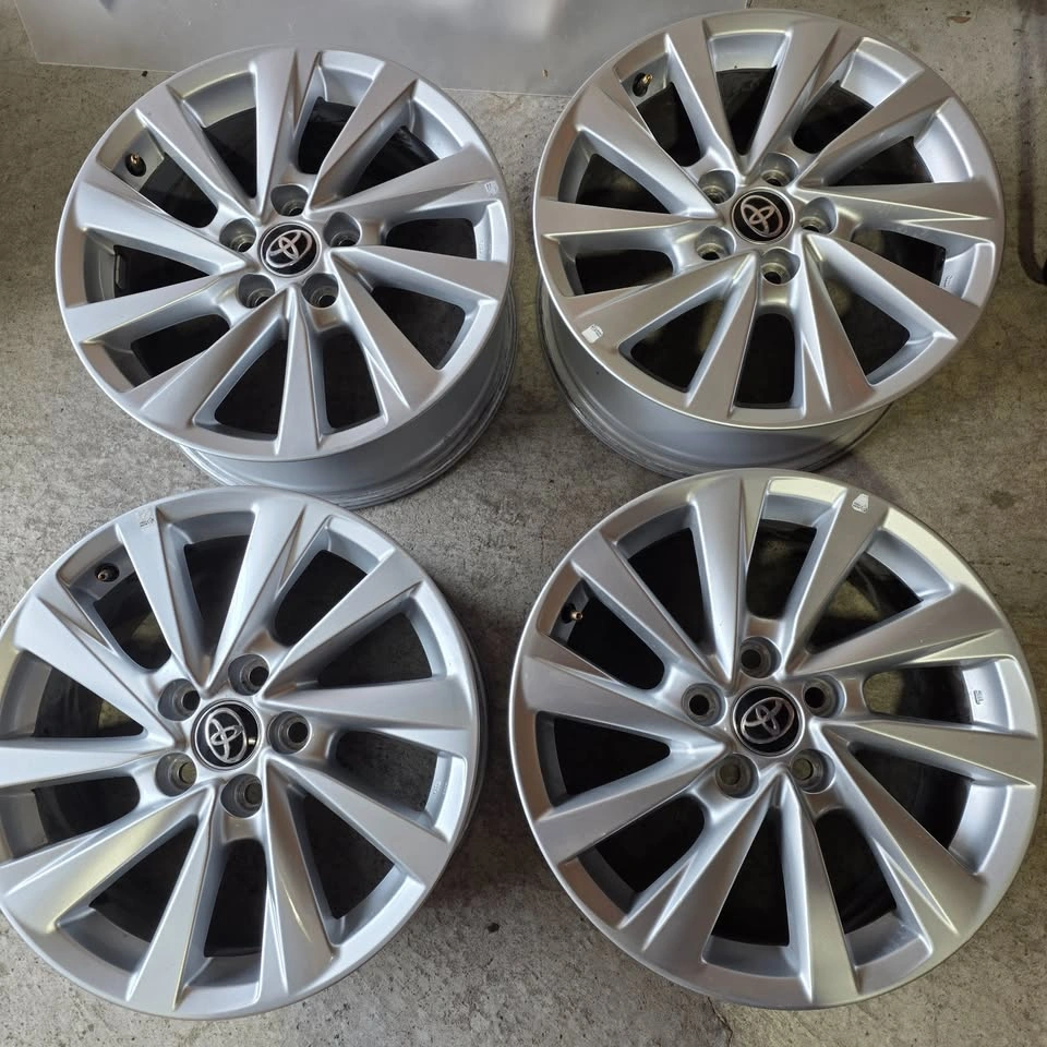 17 inch Toyota camry OEM alloy rims and tpms sensors
