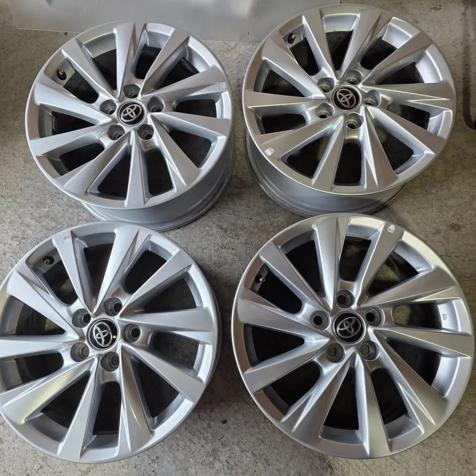 17 inch Toyota camry OEM alloy rims and tpms sensors