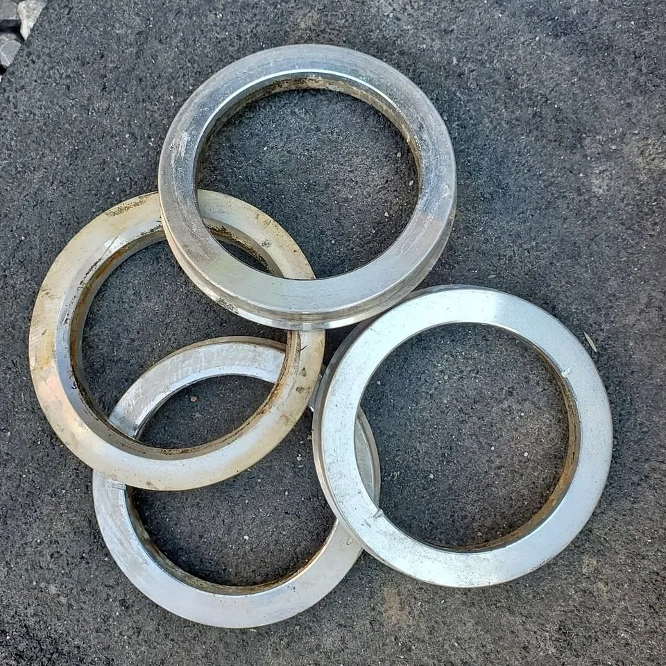 4 aluminum hub rings 73.1 to 56.1
