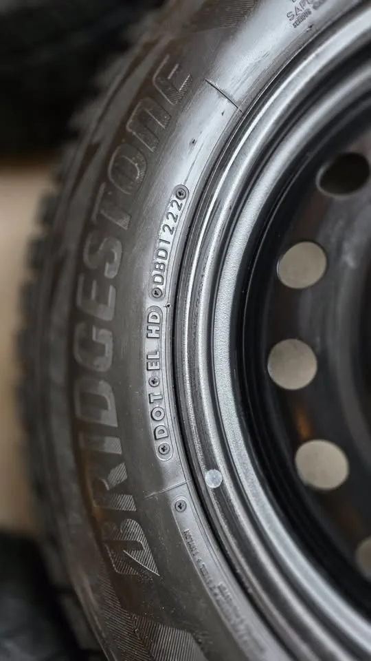 225/60/18 Bridgestone Winter Tires 95% Tread on Steel Rims - photo 3