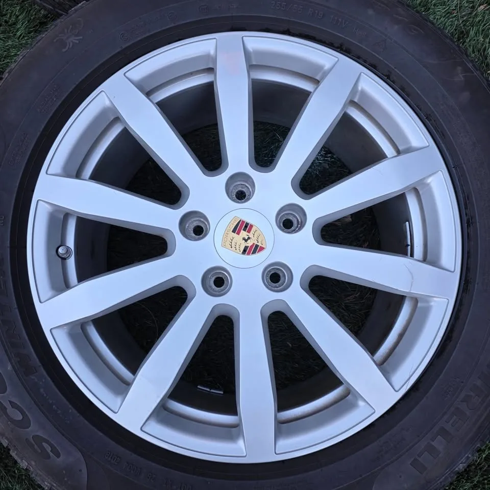 19 inch Porsche Cayenne OEM rims with Pirelli winter tires - photo 2