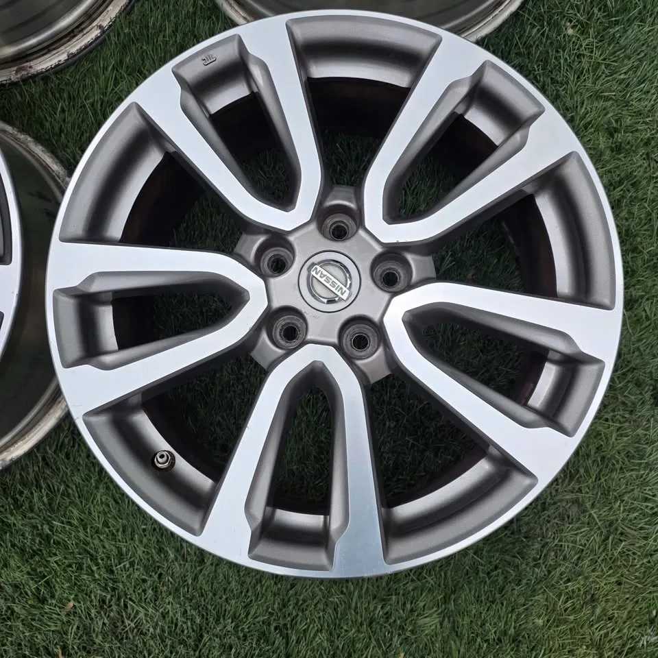 18 inch Nissan OEM alloy rims 5x114.3 Made by Enkei - photo 2
