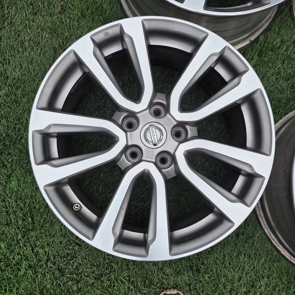 18 inch Nissan OEM alloy rims 5x114.3 Made by Enkei - photo 3