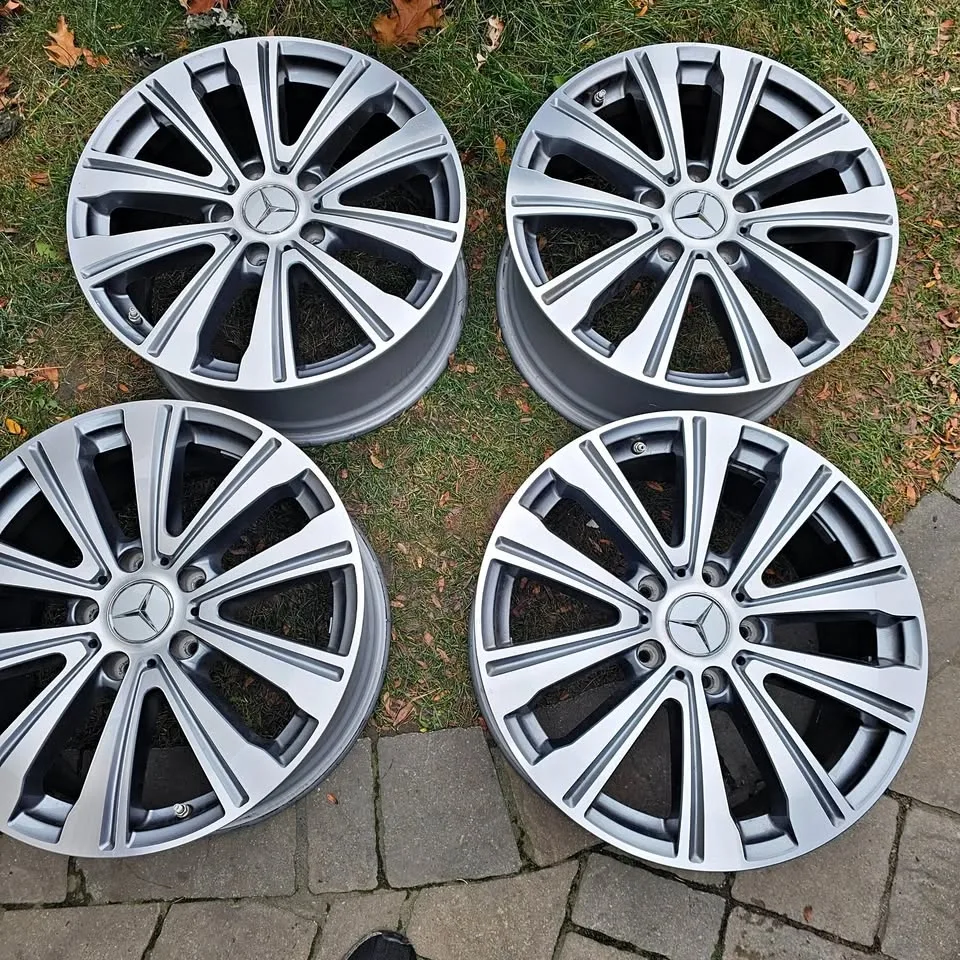 19 inch Mercedes Benz OEM rims 5x130 like new
