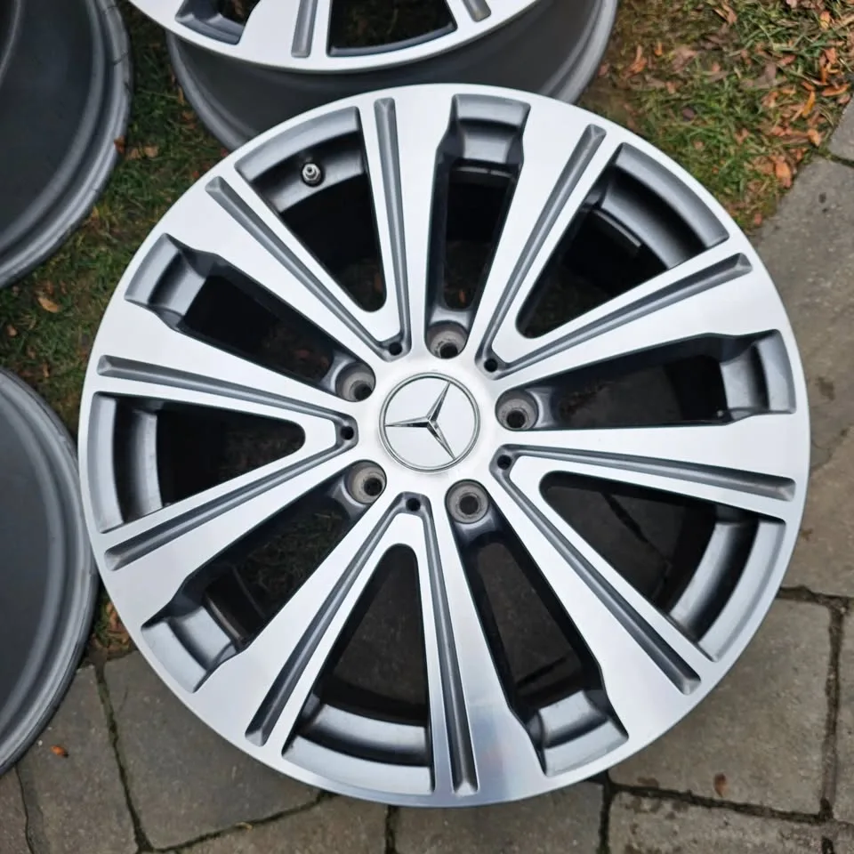 19 inch Mercedes Benz OEM rims 5x130 like new - photo 2