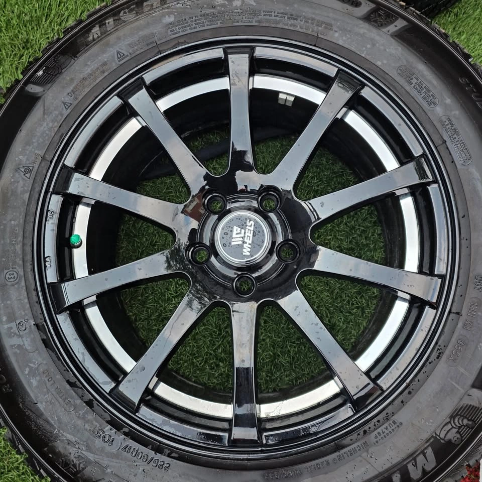 225/60/17 Michelin Winter Tires with Alloy Rims 5x114.3 - photo 2
