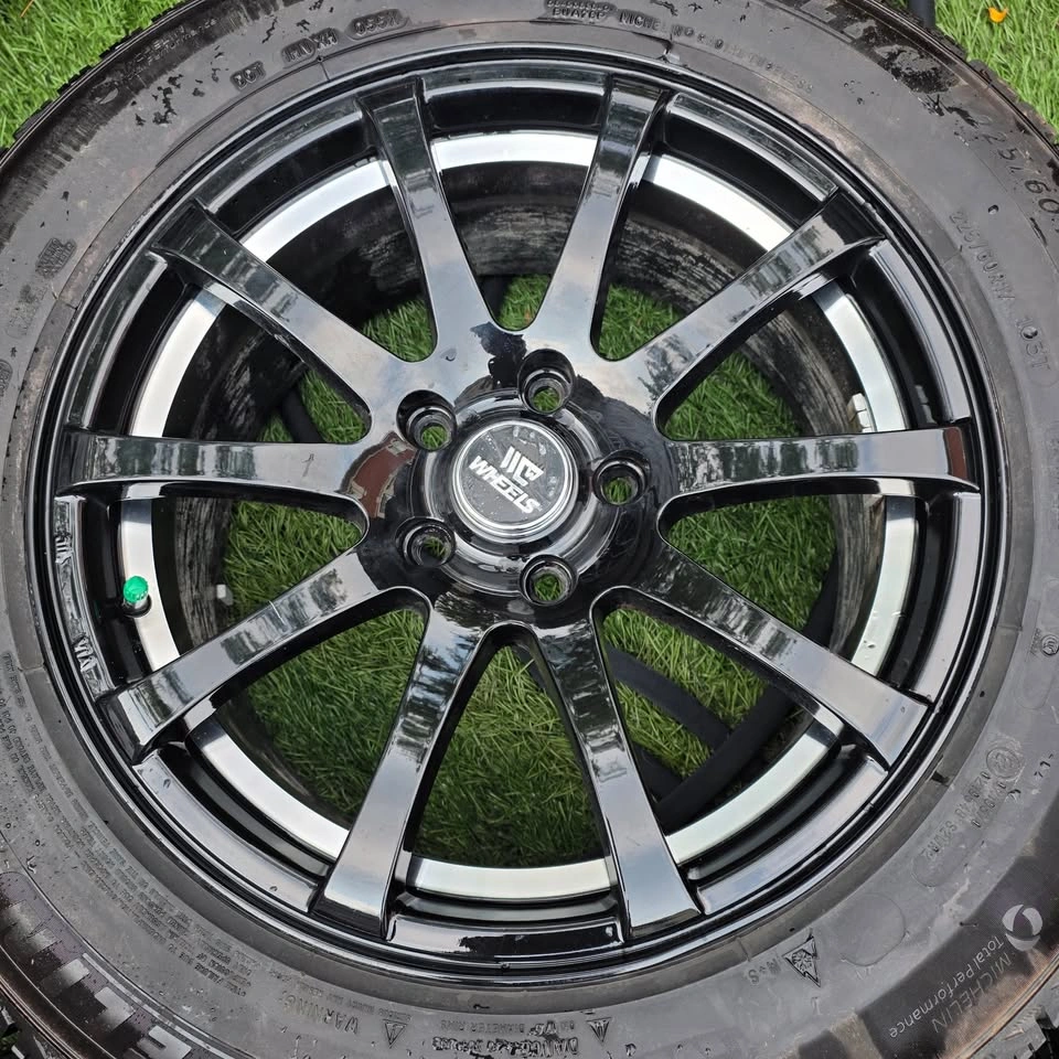 225/60/17 Michelin Winter Tires with Alloy Rims 5x114.3 - photo 5