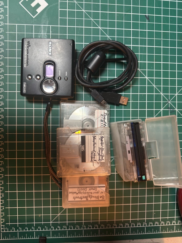 Sony Minidisc MZ-NE410 Net MD w/ 8 minidiscs - Tested - photo 2