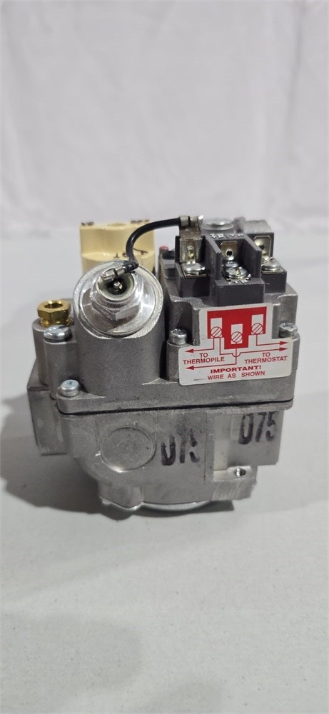 ClimaTek Replacement Gas Valve 343-701-400 for Robertshaw - photo 4