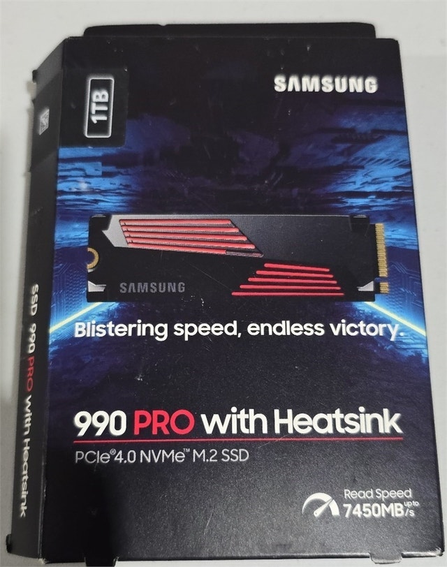 SAMSUNG 990 PRO w/Heatsink SSD 1TB PCIe Gen4 NVMe M.2 - photo 3
