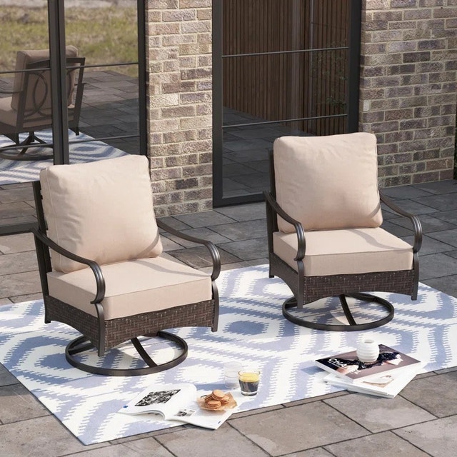 Swivel Patio Lounge Chairs With Cushions (set Of 2)
