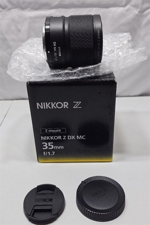 Nikon NIKKOR Z DX MC 35mm f/1.7 Macro Lens - photo 3