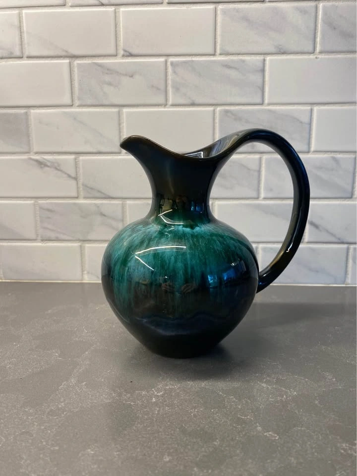 Blue Mountain Pottery Pitcher - photo 3