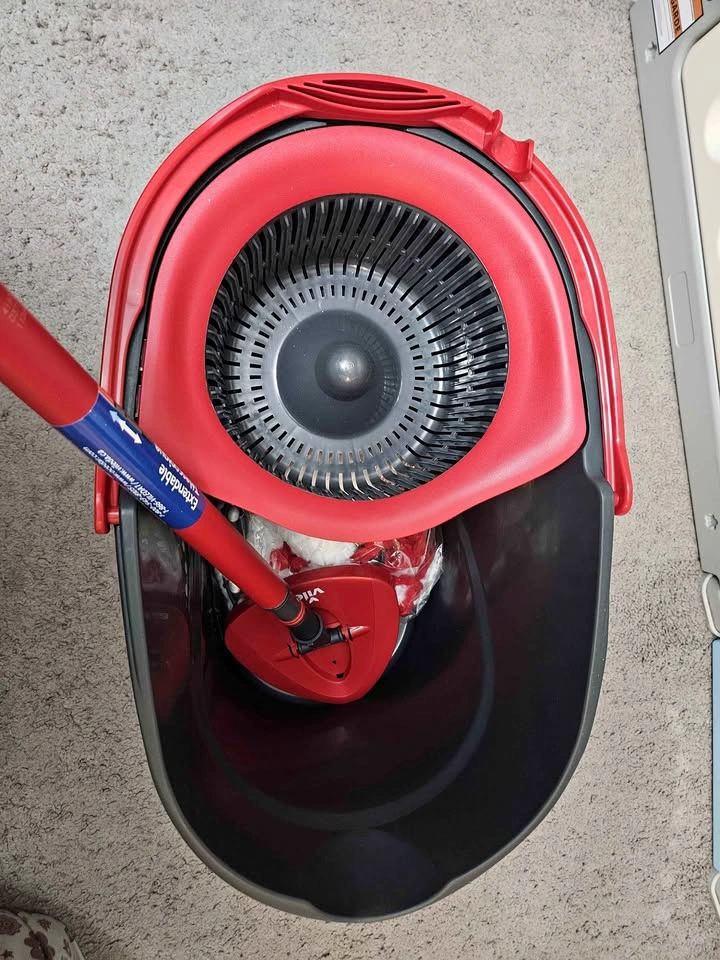 Vileda EasyWring Spin Mop and Bucket- Brand New
