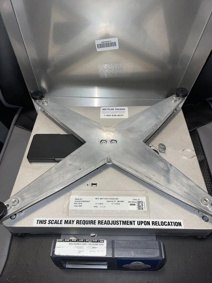 METTLER TOLEDO BC 150 POUND SHIPPING SCALE POWER - photo 3