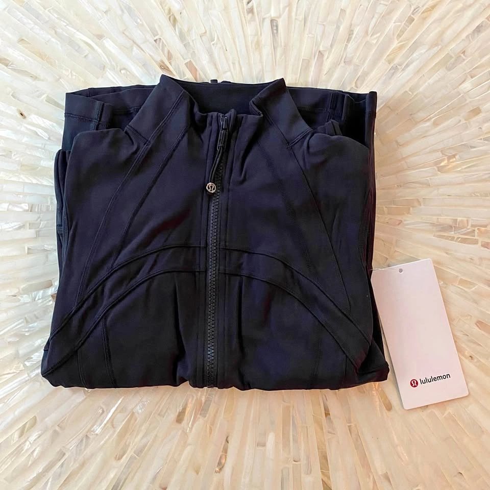 NWT Lululemon Define Jacket - Black, Size 4 - photo 4