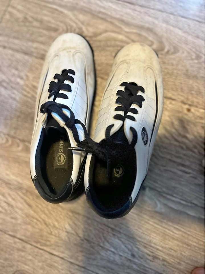 Golfing Cleats Size 6 Women’s