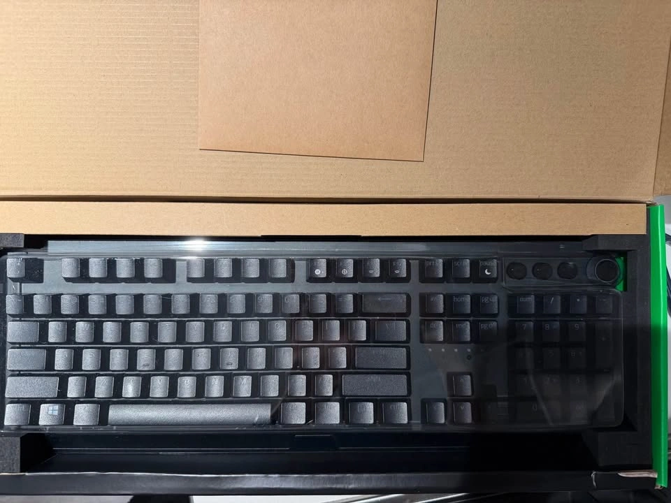Razer BlackWidow V3 Pro Wireless Mechanical Gaming Keyboard - photo 3