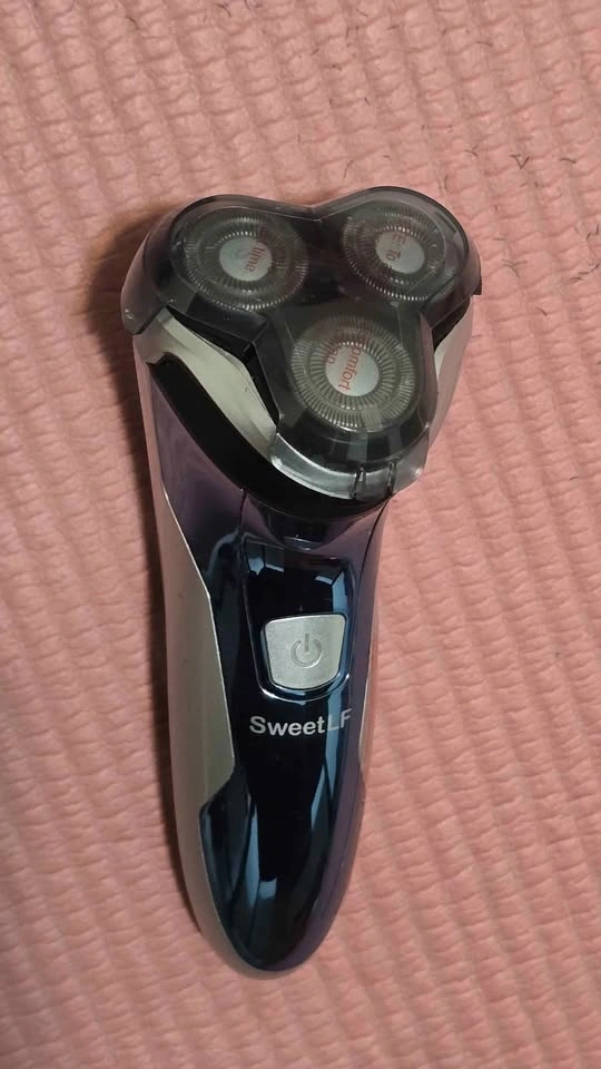 SweetLF SWS7105 Electric Shaver - photo 3