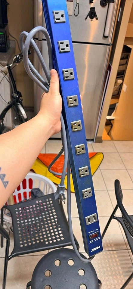 PRIME 8 Outlet Power Strip with USB Ports