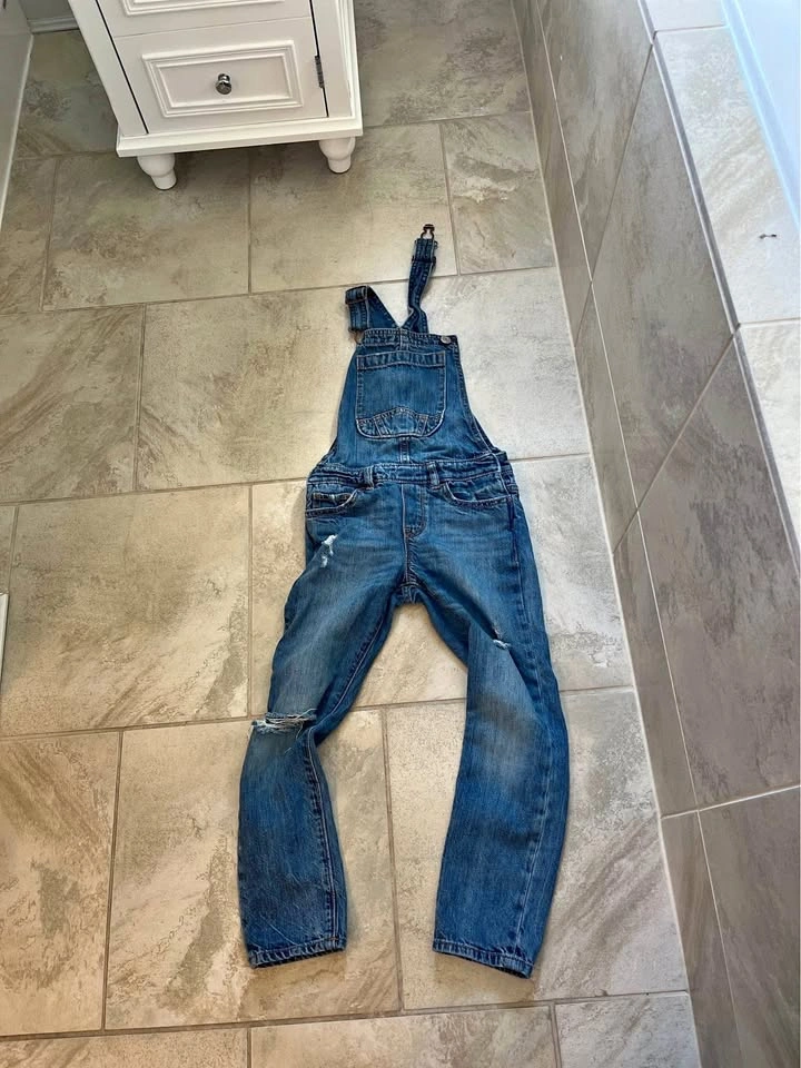 Gap overalls