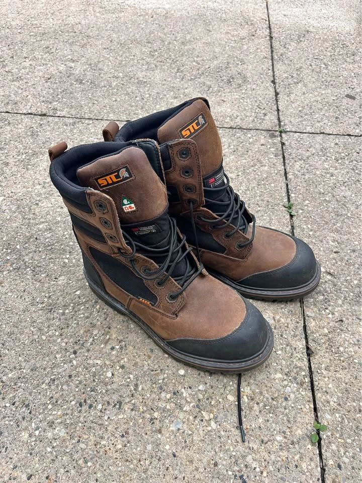 Size 11 steel toe boots