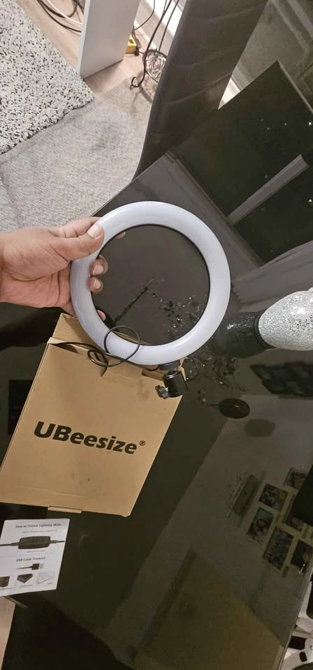 Ubeesize ring light - photo 2