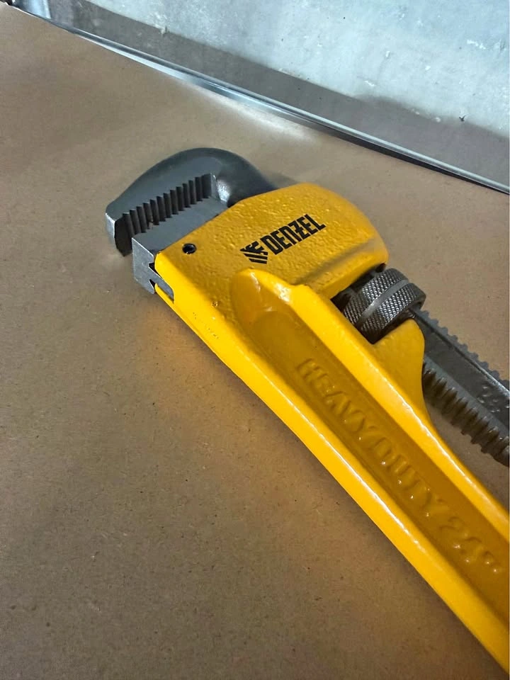 Denzel 24" Heavy Duty Pipe Wrench