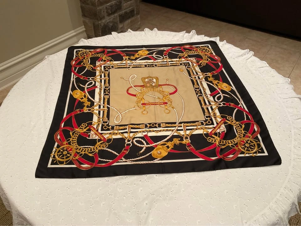 Vintage Scarf “ The Art Of The Scarf” Made In Italy - photo 2