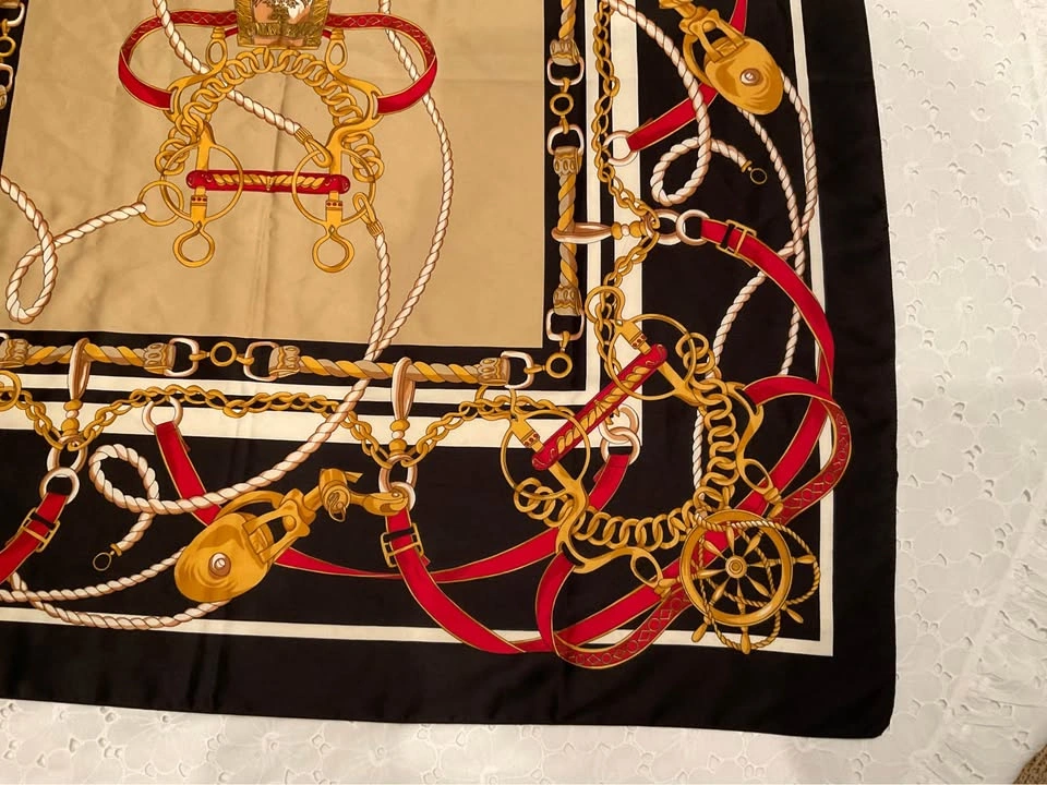 Vintage Scarf “ The Art Of The Scarf” Made In Italy - photo 4