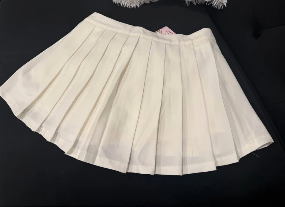 White Pleated Tennis Skirt medium size - photo 4