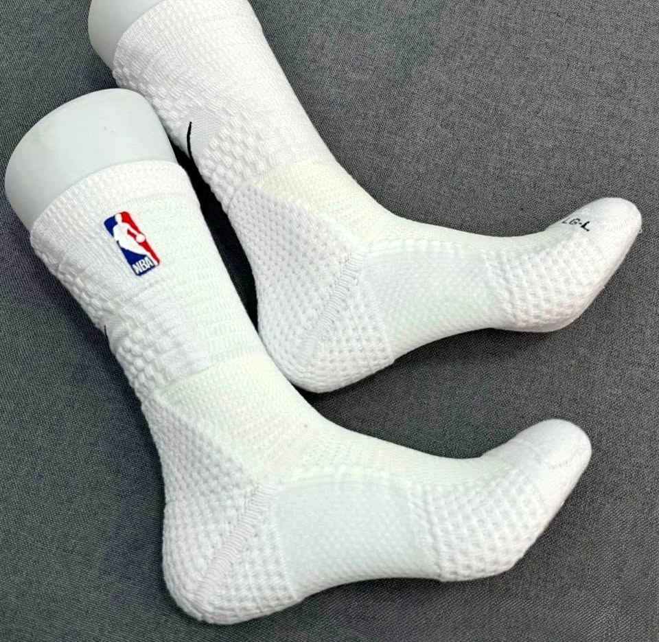 White Dri-FIT Cushioned Crew Socks – Size L