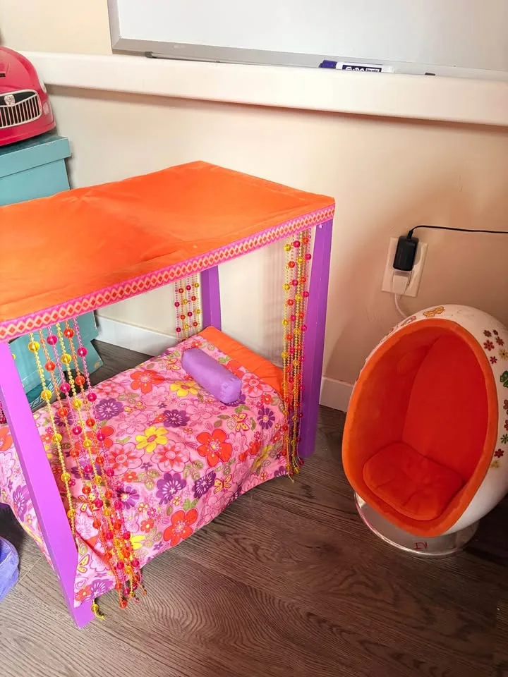 American Girl doll bed Julie image indicator(2)