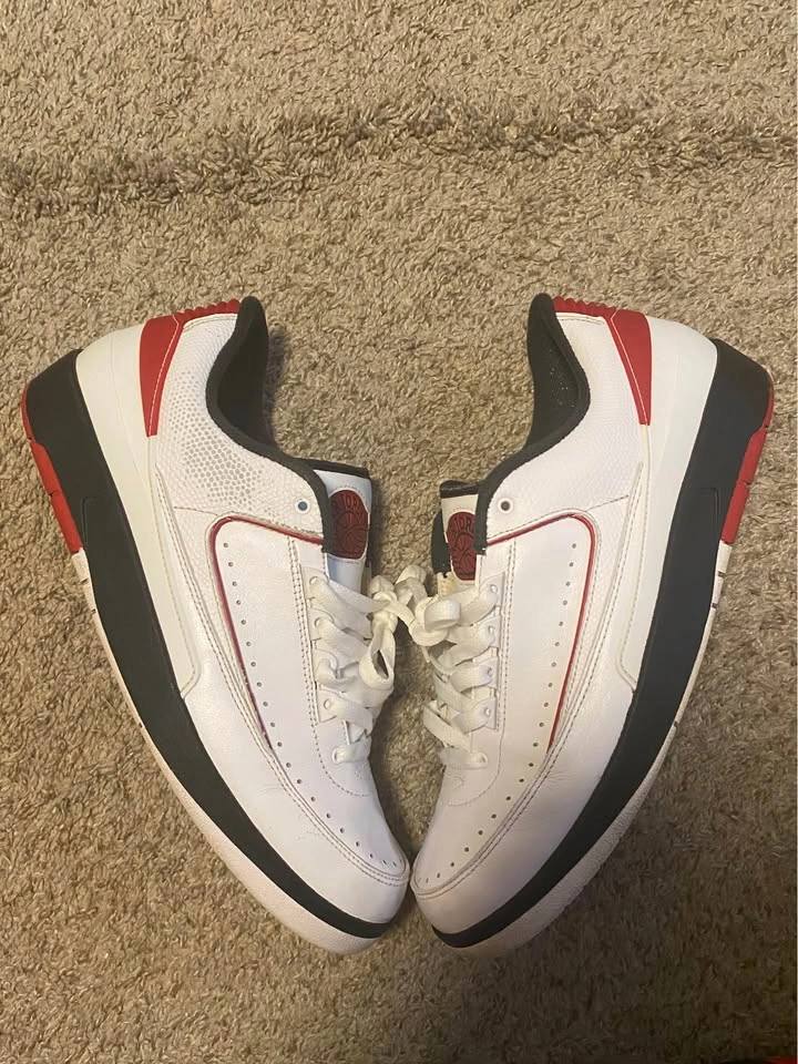 Nike Air Jordan 2 Retro Low Chicago - photo 3