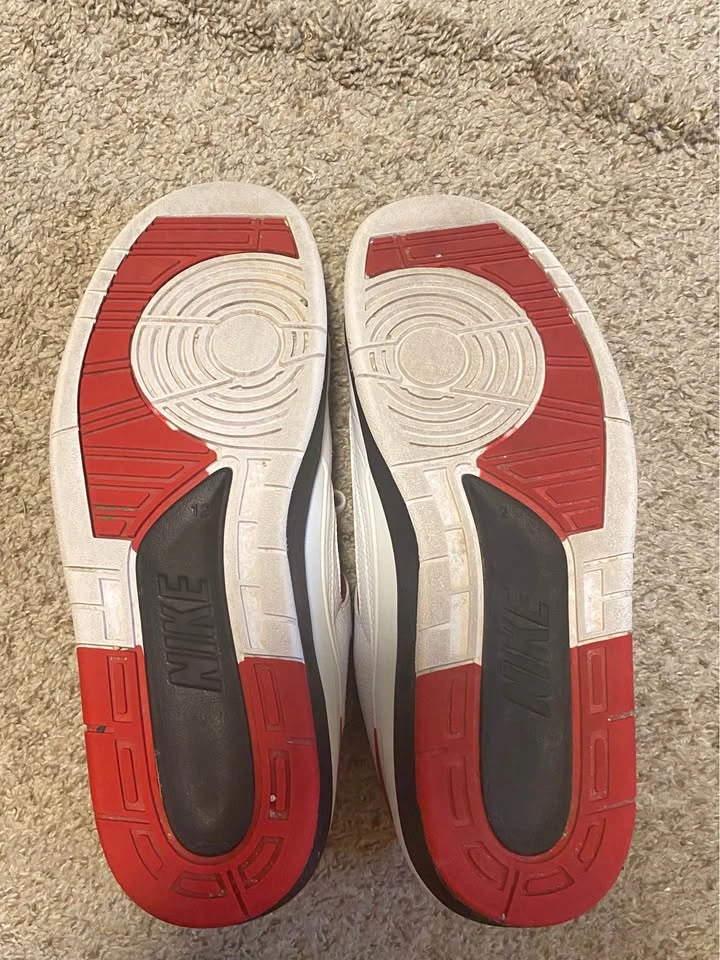 Nike Air Jordan 2 Retro Low Chicago - photo 4