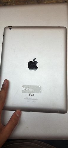 Apple iPad 9.7" Tablet 16GB Silver - Non-working - photo 2
