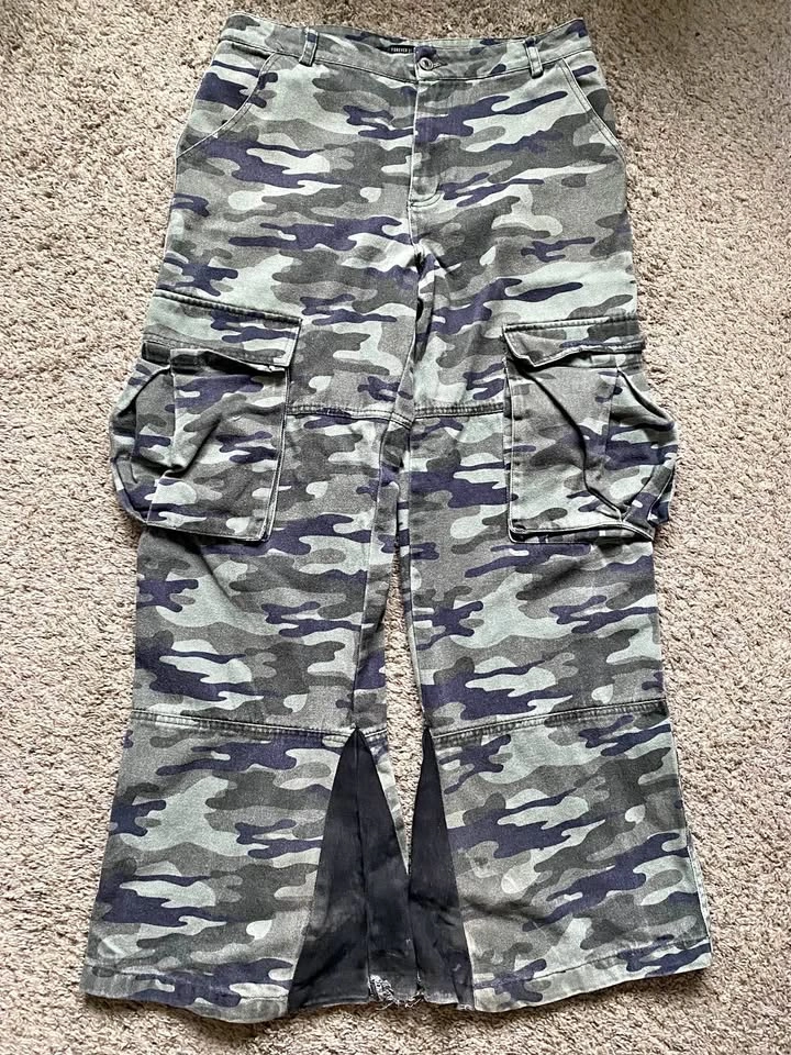 Camo Cargo Jeans