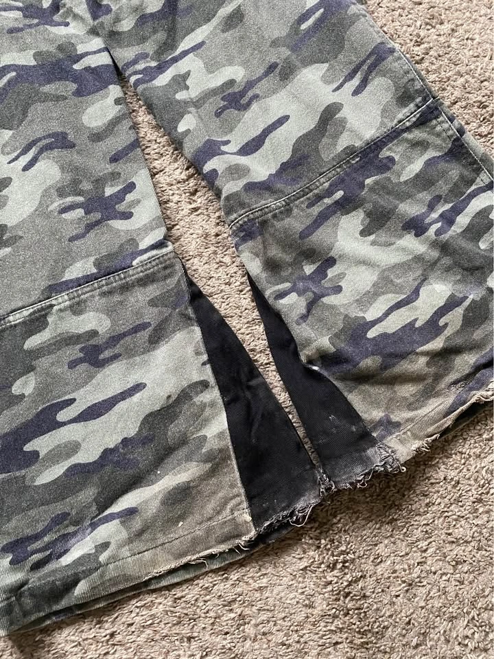 Camo Cargo Jeans - photo 4