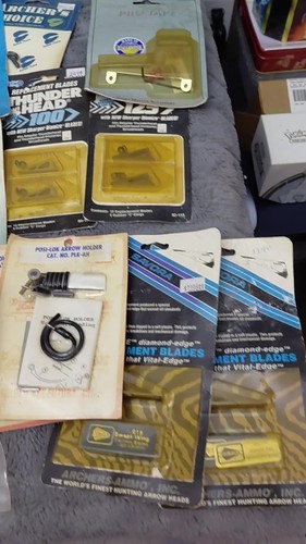 Vintage Archery Bow Hunting Lot - Bow Sights Broadheads Rests - photo 2