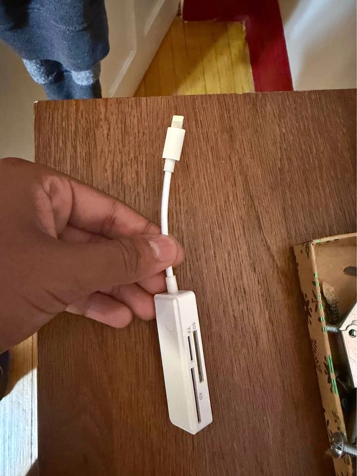 Lightning to SD/TF/XD Card Reader Adapter