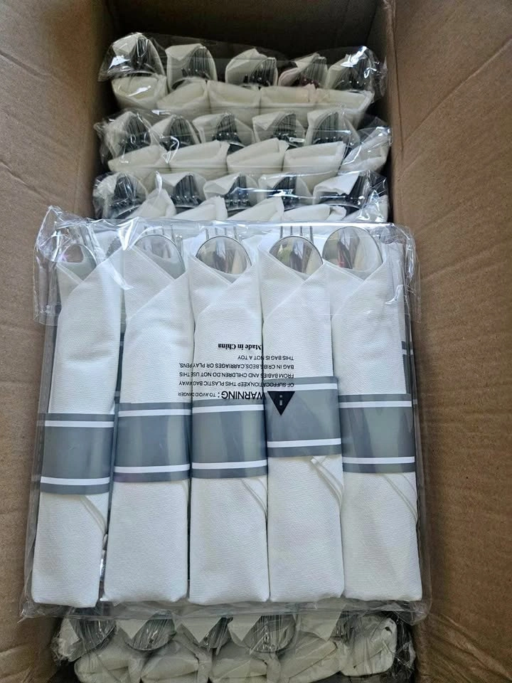 400 Pcs Pre Rolled heavy duty silverware Plastic