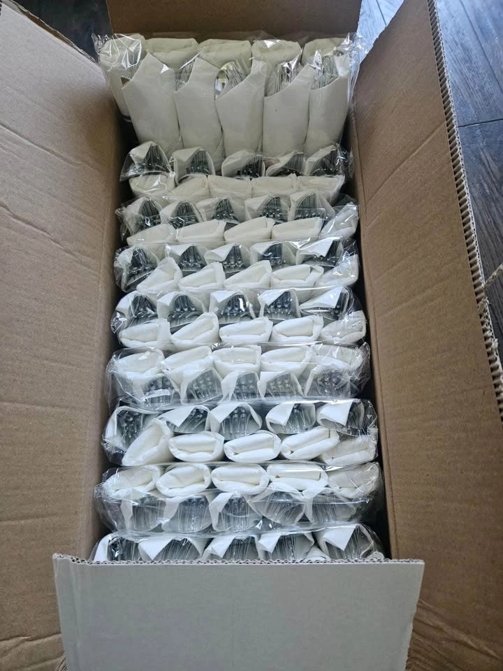 400 Pcs Pre Rolled heavy duty silverware Plastic - photo 2