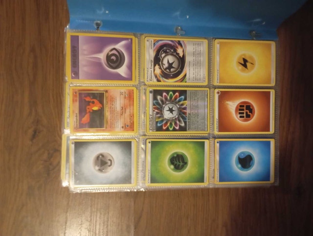 Bulk Pokémon Card Collection - photo 2