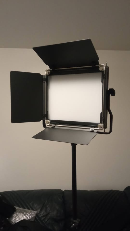 Neewer NL660 LED lights - photo 4