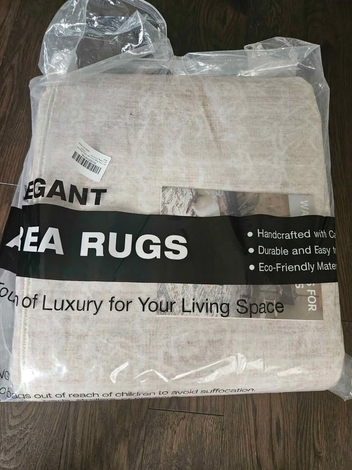 8x10 and 9x7 Brand New Area Rug - photo 4