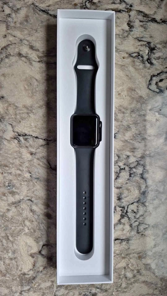 Apple Watch Series 3 42mm Black