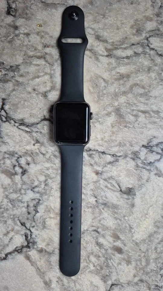 Apple Watch Series 3 42mm Black - photo 2