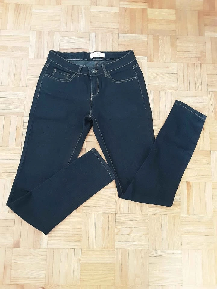 Brand New Ardene Basics Jeans Size 5 - photo 2